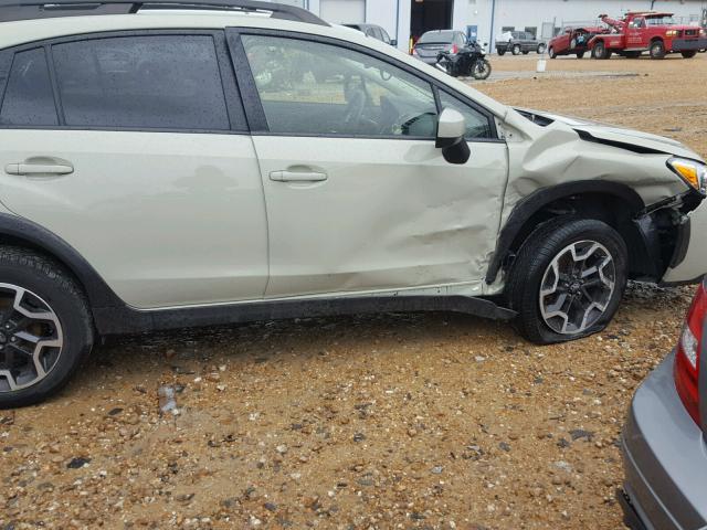 JF2GPABC0G8256451 - 2016 SUBARU CROSSTREK BEIGE photo 9