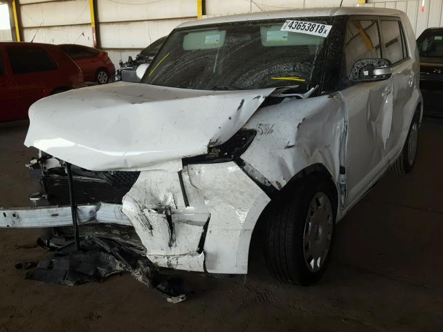 JTLZE4FE2A1104556 - 2010 TOYOTA SCION XB Weiß Foto 2