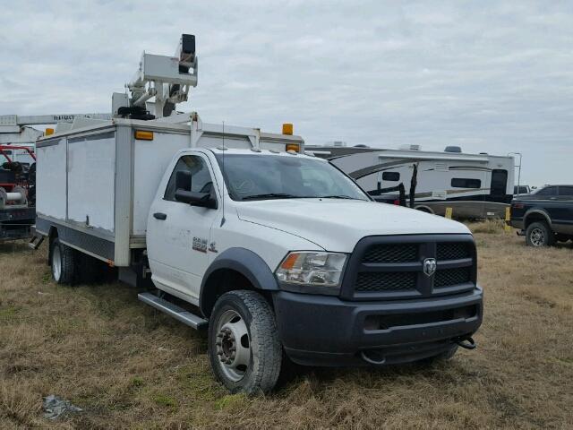 3C7WRMDL2DG539963 - 2013 RAM 5500 WHITE photo 1