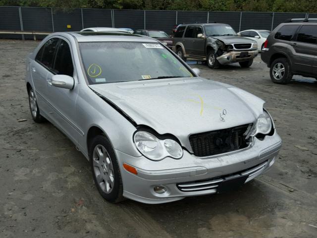 WDBRF81J75F655187 - 2005 MERCEDES-BENZ C 240 4MAT SILVER photo 1