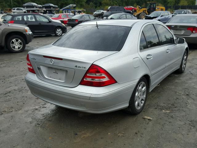 WDBRF81J75F655187 - 2005 MERCEDES-BENZ C 240 4MAT SILVER photo 4