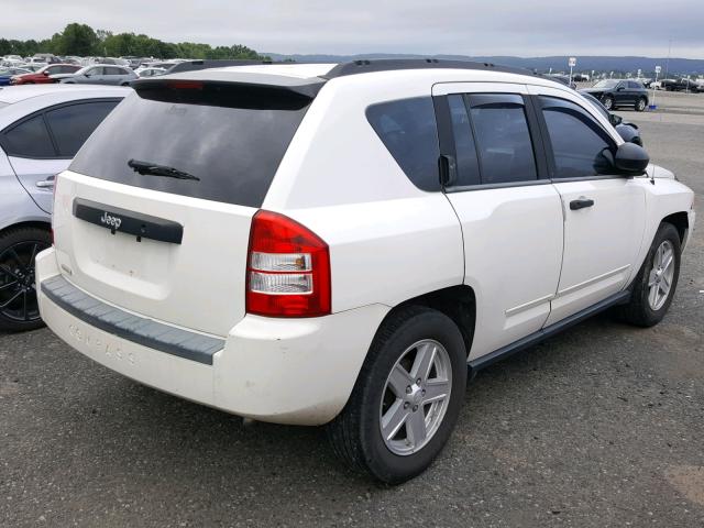 1J8FT47068D778640 - 2008 JEEP COMPASS SP WHITE photo 4