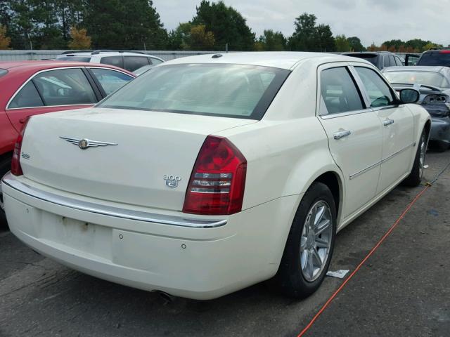 2C3LA63H96H278189 - 2006 CHRYSLER 300C WHITE photo 4