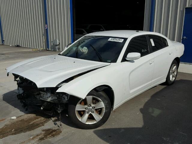 2C3CDXBG6EH193394 - 2014 DODGE CHARGER WHITE photo 2