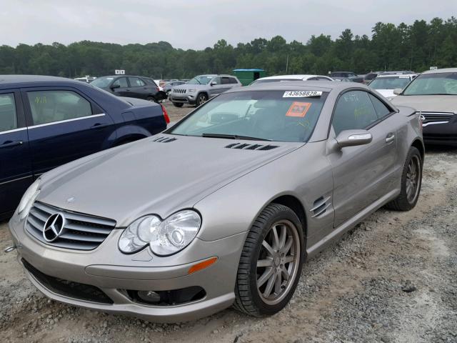 WDBSK75F14F071668 - 2004 MERCEDES-BENZ SL 500 SILVER photo 2