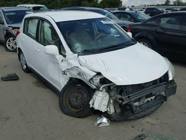 3N1BC13E78L430722 - 2008 NISSAN VERSA S WHITE photo 1