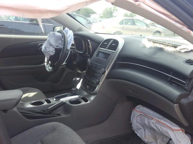 1G11B5SL1EF131194 - 2014 CHEVROLET MALIBU LS ნაცრისფერი ფოტო 5