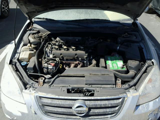 1N4AL11D13C206293 - 2003 NISSAN ALTIMA BAS SILVER photo 7