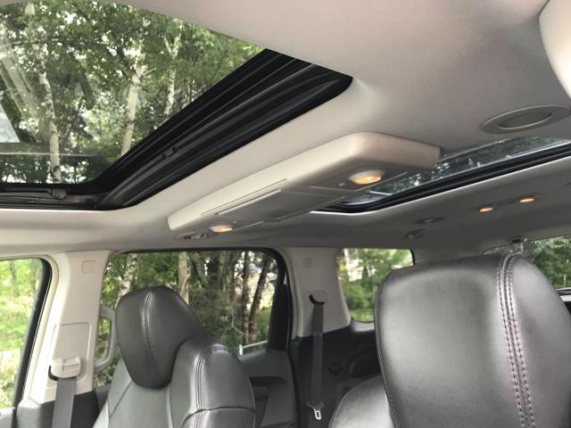 1GKEV23D59J177933 - 2009 GMC ACADIA SLT თეთრი ფოტო 9