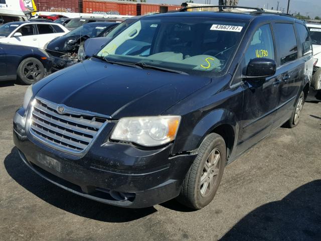 2A8HR54P58R103633 - 2008 CHRYSLER TOWN & COU BLACK photo 2