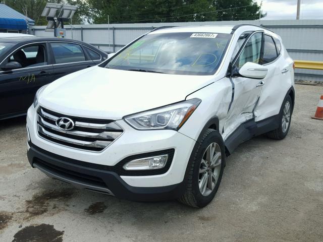 5XYZU3LA7FG266815 - 2015 HYUNDAI SANTA FE S WHITE photo 2