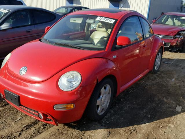 3VWCA21C9YM405715 - 2000 VOLKSWAGEN NEW BEETLE 红色 照片 2
