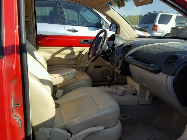 3VWCA21C9YM405715 - 2000 VOLKSWAGEN NEW BEETLE 红色 照片 5