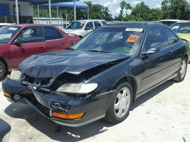 19UYA1258VL007994 - 1997 ACURA 2.2CL BLACK photo 2