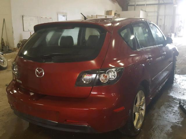 JM1BK343461402714 - 2006 MAZDA 3 HATCHBAC RED photo 4