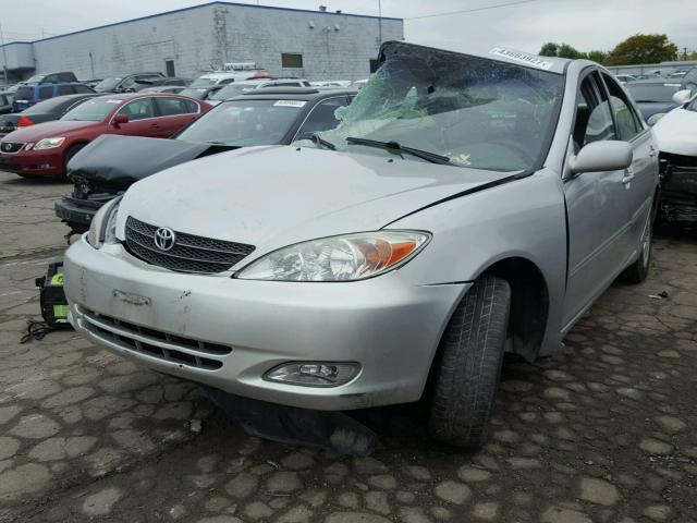 4T1BF32K94U569804 - 2004 TOYOTA CAMRY LE SILVER photo 2