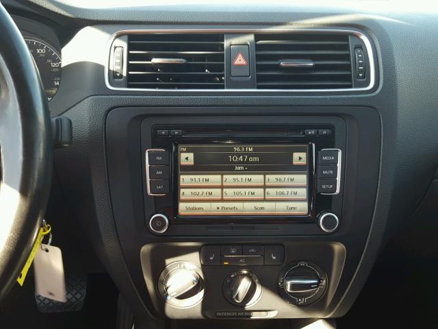 3VWDZ7AJ3BM329263 - 2011 VOLKSWAGEN JETTA SE 灰色 照片 9