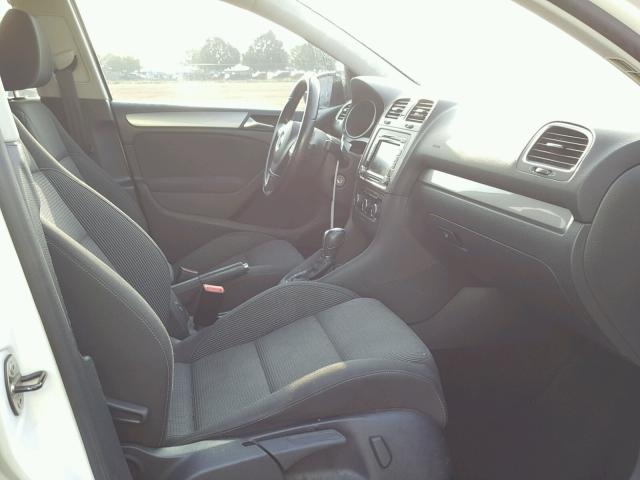 WVWDM7AJ6BW308036 - 2011 VOLKSWAGEN GOLF WHITE photo 5