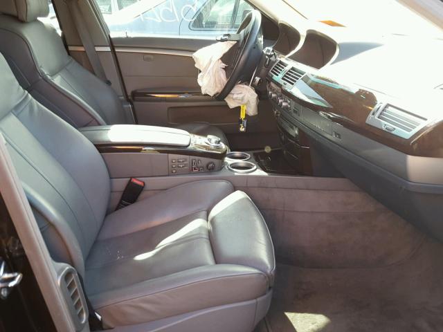 WBAHN83527DT70523 - 2007 BMW 750 SILVER photo 5