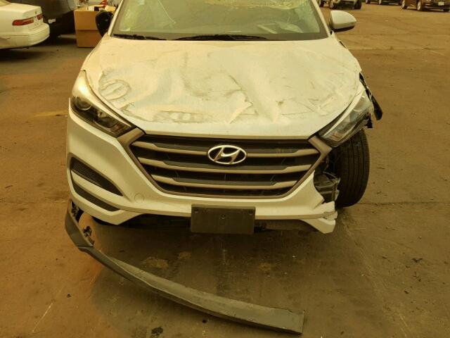 KM8J23A47GU042195 - 2016 HYUNDAI TUCSON SE SILVER photo 9