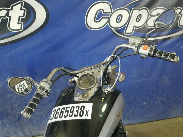 JH2RC50365M102609 - 2005 HONDA VT750 CA TWO TONE photo 9