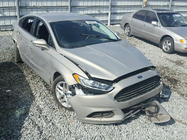 3FA6P0H7XGR136644 - 2016 FORD FUSION SE BEIGE photo 1