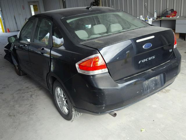 1FAHP3FN2AW181691 - 2010 FORD FOCUS SE BLACK photo 3