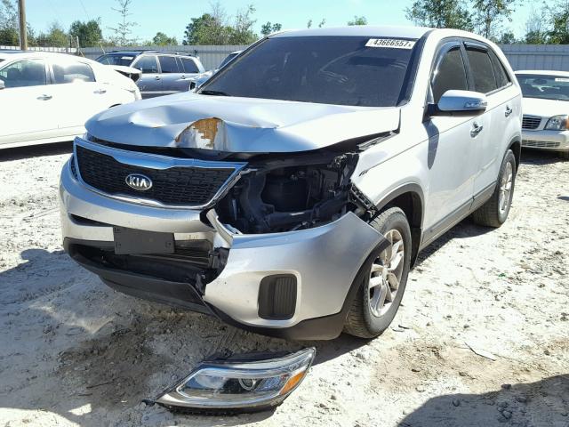 5XYKT3A62EG428089 - 2014 KIA SORENTO SILVER photo 2