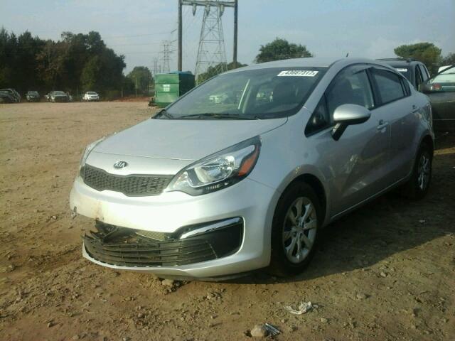 KNADM4A37H6118204 - 2017 KIA RIO LX SILVER photo 2