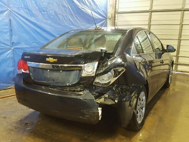 1G1PA5SGXF7151813 - 2015 CHEVROLET CRUZE LS BLUE photo 4