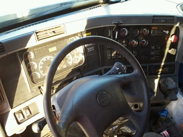 1FUJA6CK89LAD2795 - 2009 FREIGHTLINER CONVENTION WHITE photo 9