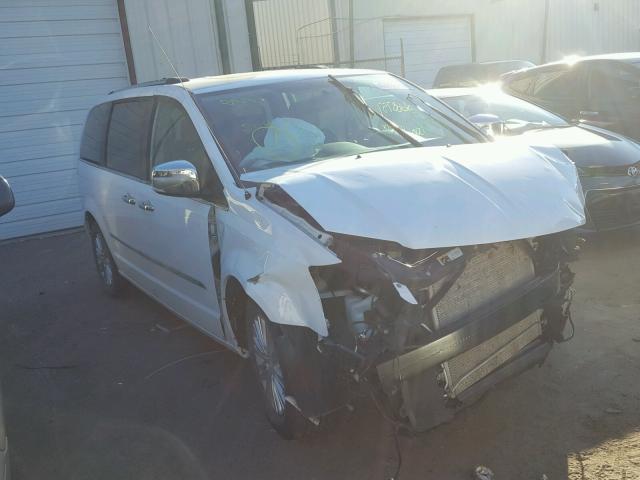 2C4RC1GG0FR577732 - 2015 CHRYSLER TOWN & COU WHITE photo 1