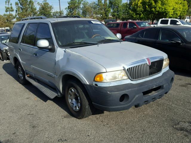 5LMRU27L7XLJ03957 - 1999 LINCOLN NAVIGATOR Silber Foto 1