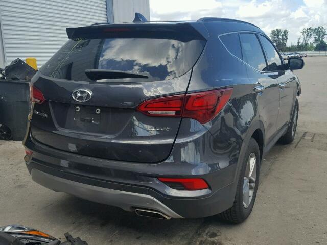 5XYZU3LB0HG431700 - 2017 HYUNDAI SANTA FE S CHARCOAL photo 4