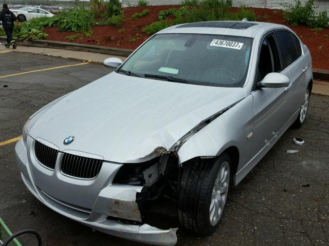 WBAVD53528A283213 - 2008 BMW 335 SILVER photo 2