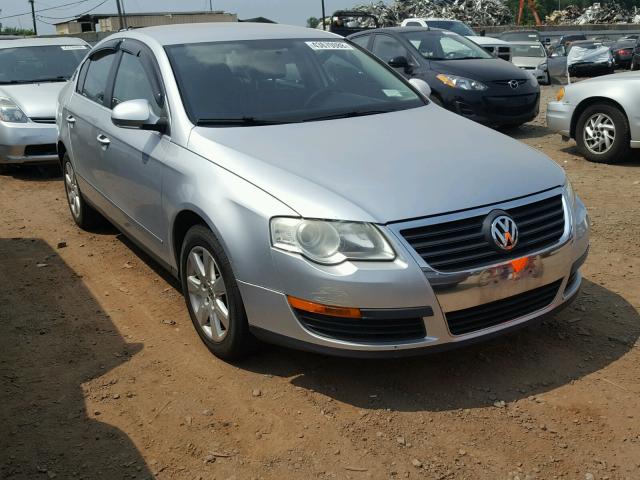 WVWJK73CX8E109075 - 2008 VOLKSWAGEN PASSAT TUR SILVER photo 1