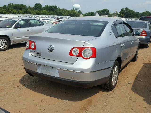 WVWJK73CX8E109075 - 2008 VOLKSWAGEN PASSAT TUR SILVER photo 4