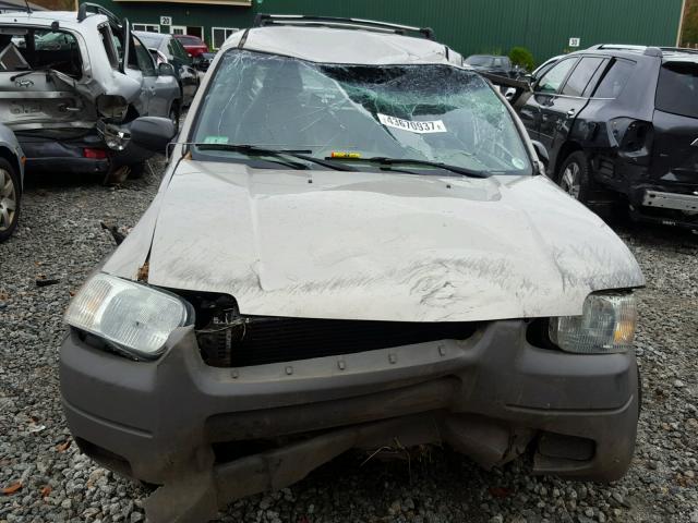 1FMYU02161KB71494 - 2001 FORD ESCAPE SILVER photo 9