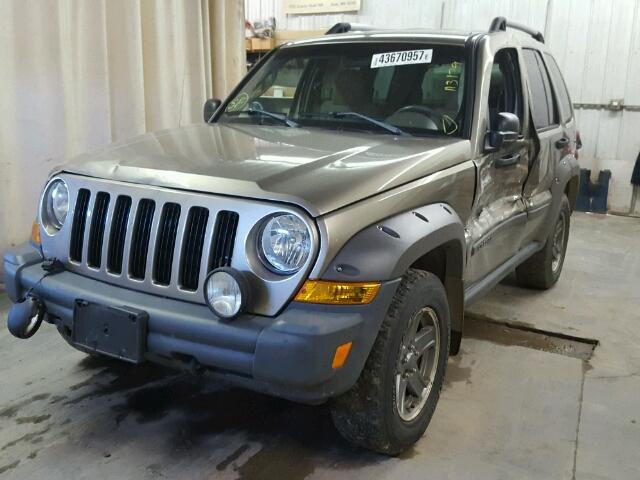 1J4GL38K65W636546 - 2005 JEEP LIBERTY BROWN photo 2