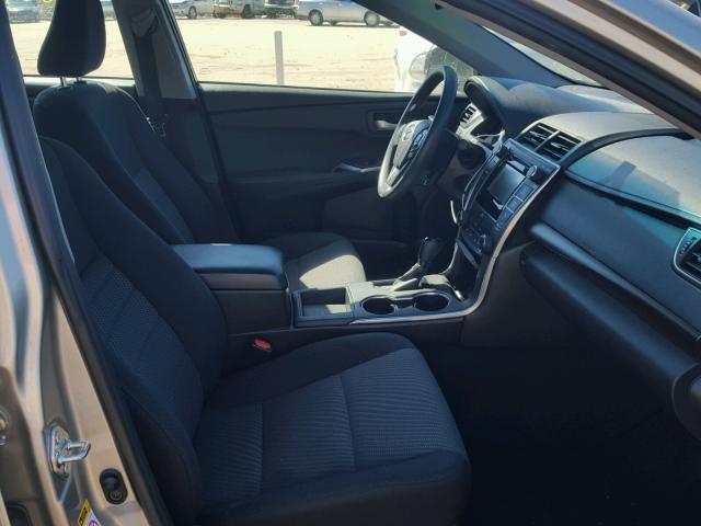 4T1BF1FK4FU914139 - 2015 TOYOTA CAMRY LE ოქროსფერი ფოტო 5