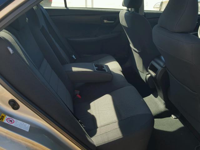 4T1BF1FK4FU914139 - 2015 TOYOTA CAMRY LE ოქროსფერი ფოტო 6