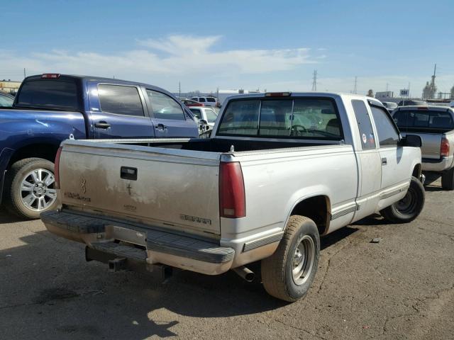 2GTEC19R1V1558102 - 1997 GMC SIERRA C15 SILVER photo 4