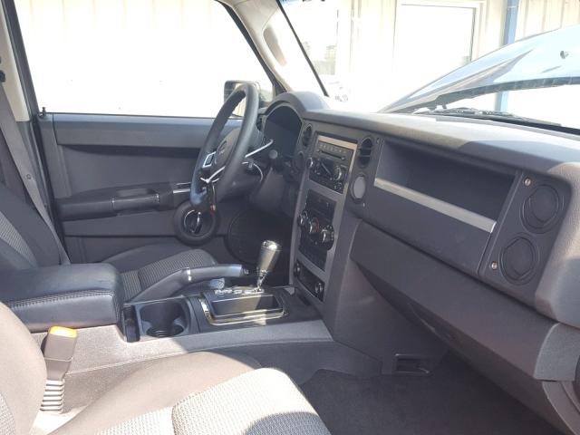 1J8HH48K89C513882 - 2009 JEEP COMMANDER BLUE photo 5