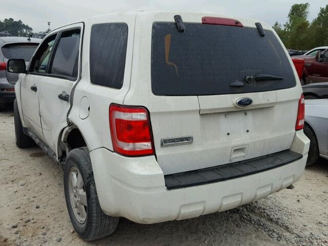 1FMCU0C7XBKB12995 - 2011 FORD ESCAPE XLS WHITE photo 3