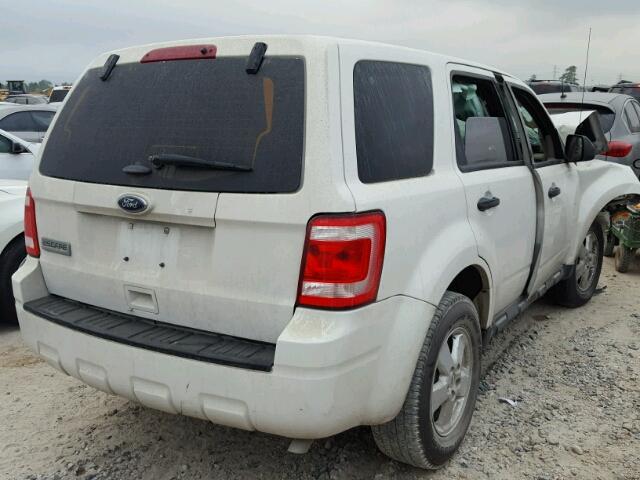 1FMCU0C7XBKB12995 - 2011 FORD ESCAPE XLS WHITE photo 4