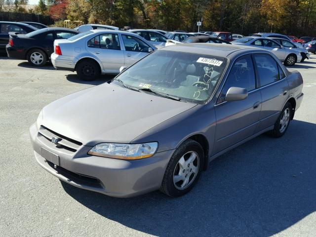 1HGCG5566YA101201 - 2000 HONDA ACCORD EX GRAY photo 2