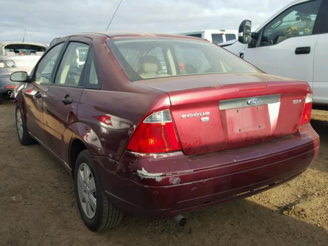 1FAFP34N26W122450 - 2006 FORD FOCUS RED photo 3