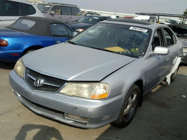 19UUA56693A017063 - 2003 ACURA 3.2TL SILVER photo 2