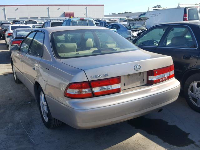 JT8BF28G1Y5080135 - 2000 LEXUS ES 300 BEIGE photo 3