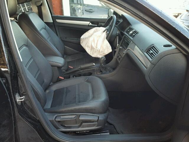 1VWAT7A34FC021175 - 2015 VOLKSWAGEN PASSAT S შავი ფოტო 5